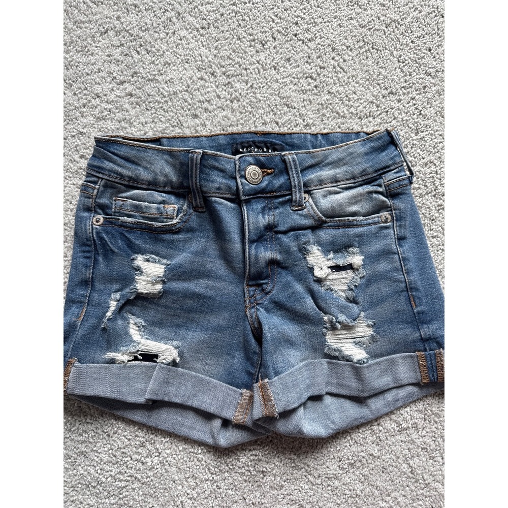 Aeropostale womens shorts size 00 distressed Medium Blue waist 24" Low rise Midi